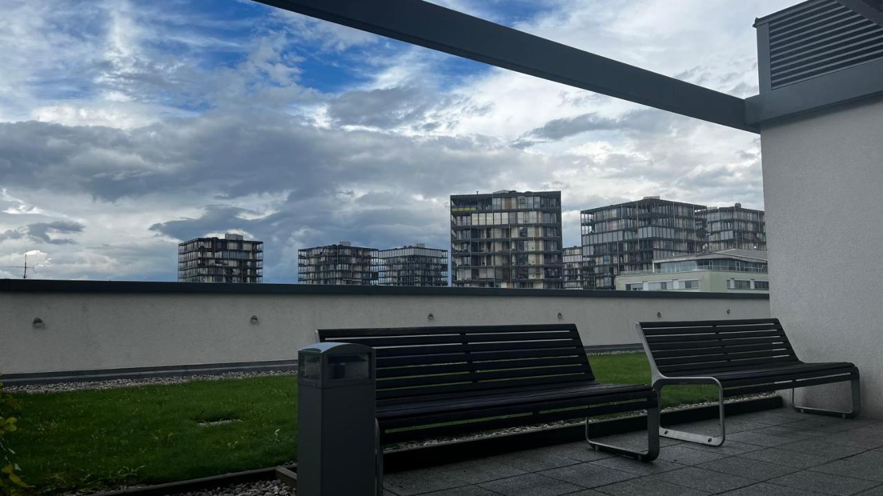 Residence Garden Tower S Balkonem, Garaz Praga Exterior foto